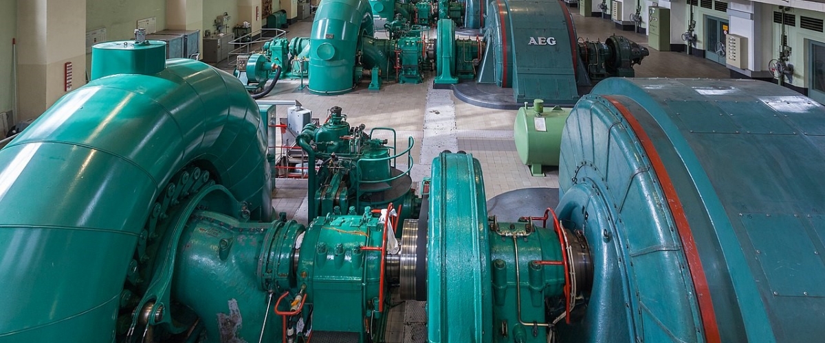 Hydraulikzylinder für die Durchflussregelung an Wasserturbinen, Durchflussregelung an Fischtreppen